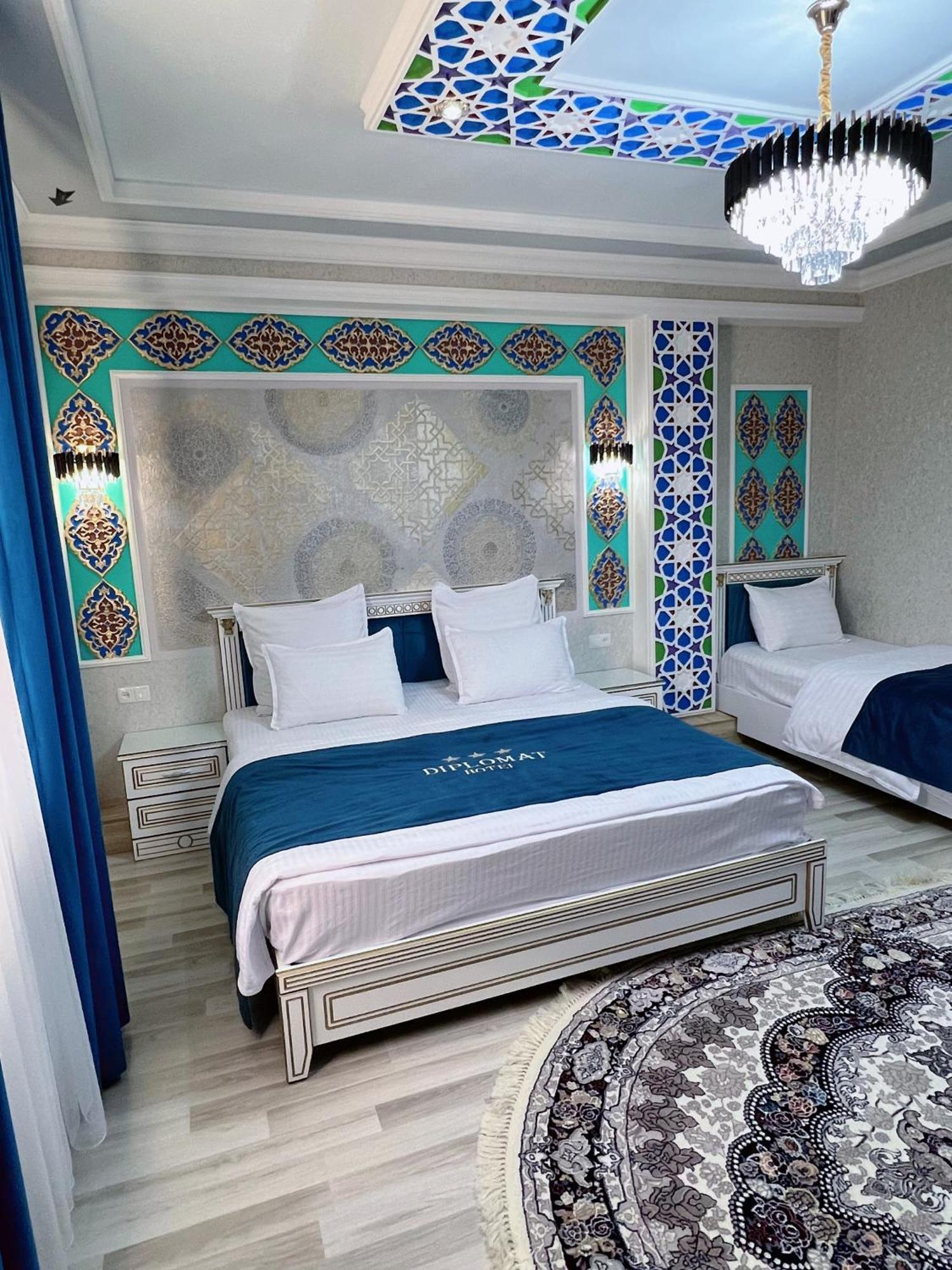 Hotel Diplomat Premium Samarkand Esterno foto