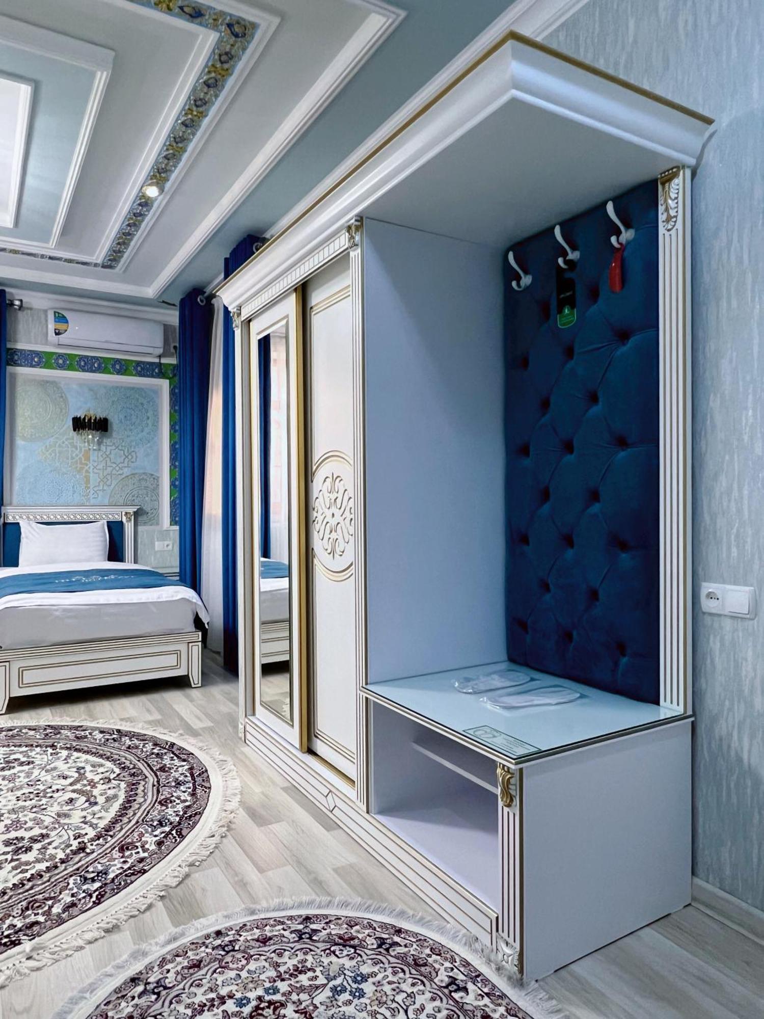 Hotel Diplomat Premium Samarkand Esterno foto